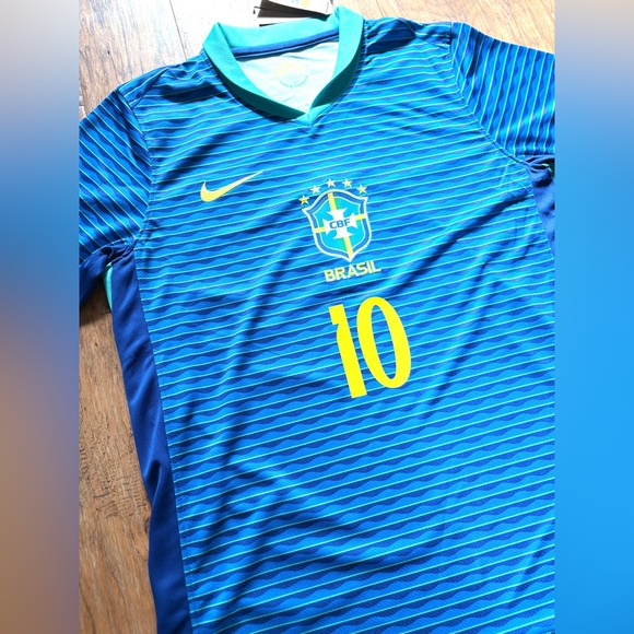 NIKE ADULT Neymar Jr Brazil Soccer Jersey New with Tags Attached - SHIPS TODAY - Picture 3 of 5